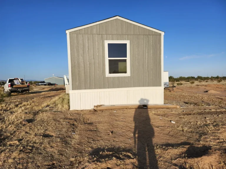 rojos installations 5 (1)